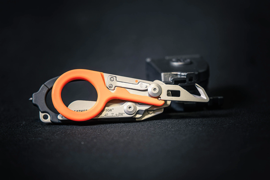 Ножиці Leatherman Raptor Rescue Orange/Black, utility чохол 832170