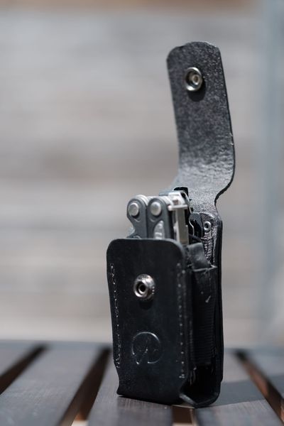 Мультитул Leatherman Charge ALX, кожаный чехол 830714  фото