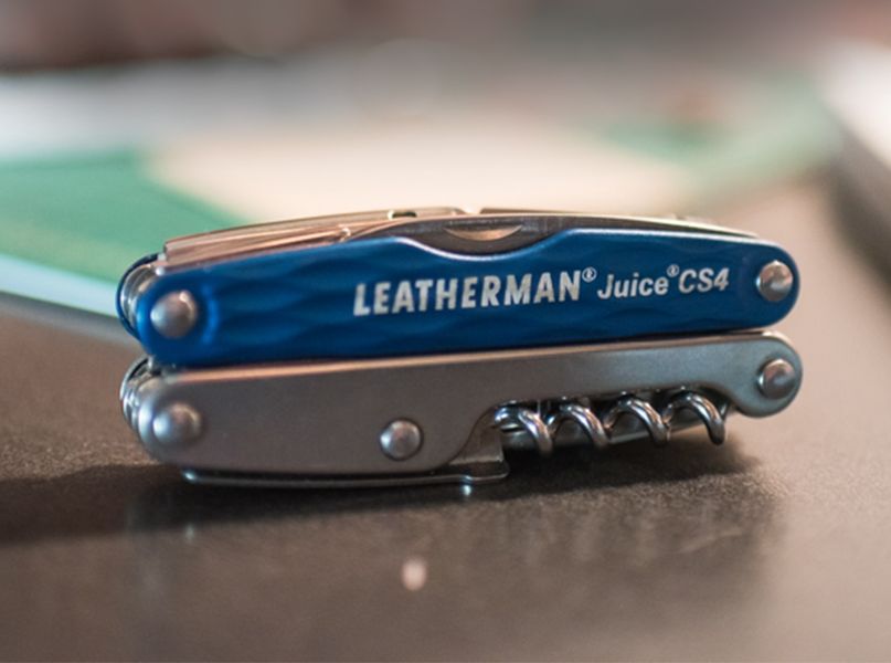 Мультитул Leatherman Juice CS4 Columbia Blue, картонная коробка 831937  фото