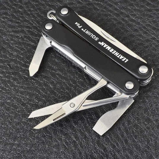 Мультитул Leatherman Squirt PS4 Black 831233 купить в официальном