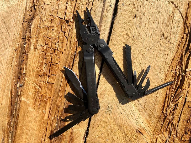 Мультитул Leatherman Super Tool 300 EOD Black, чехол Molle коричневый 831368  фото