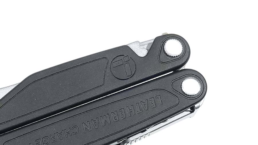 Мультитул для роботи однією рукою Leatherman Charge +