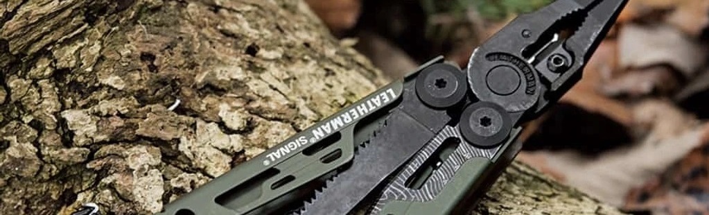 Повнорозмірний мультиінструмент Leatherman Signal Green Topo