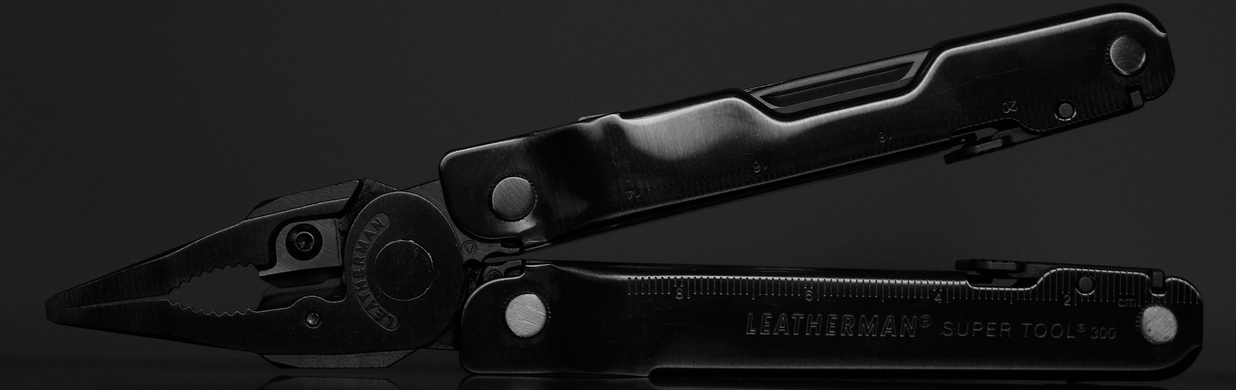Полноразмерный мультитул Leatherman Super Tool 300 Black